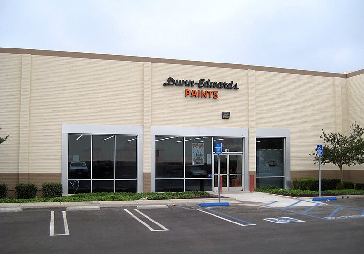 Dunn Edwards store located at 521 W 17th St Santa Ana, CA.