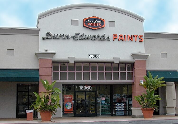 Dunn Edwards storefront in Fountain Valley location.